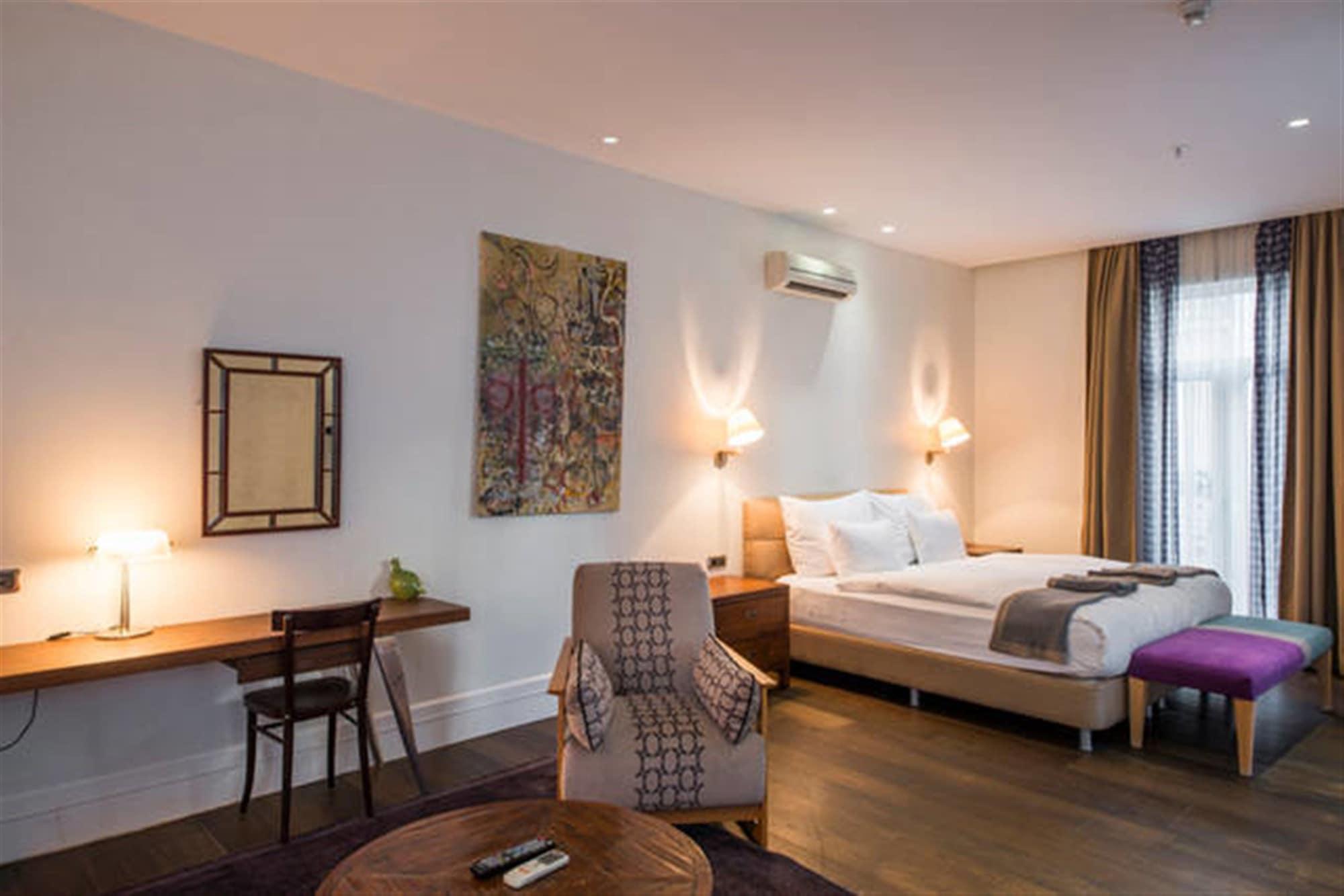 Misafir Suites 8 Istanbul Bagian luar foto