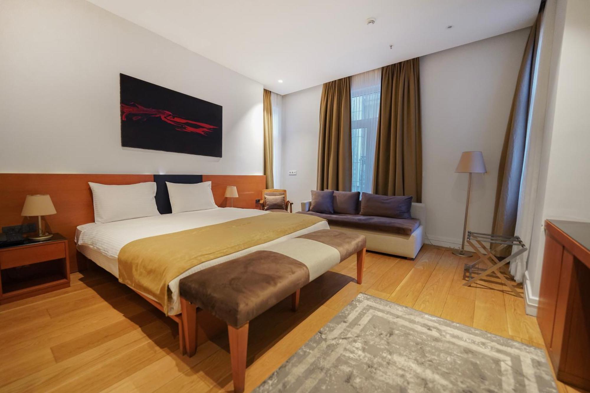 Misafir Suites 8 Istanbul Bagian luar foto