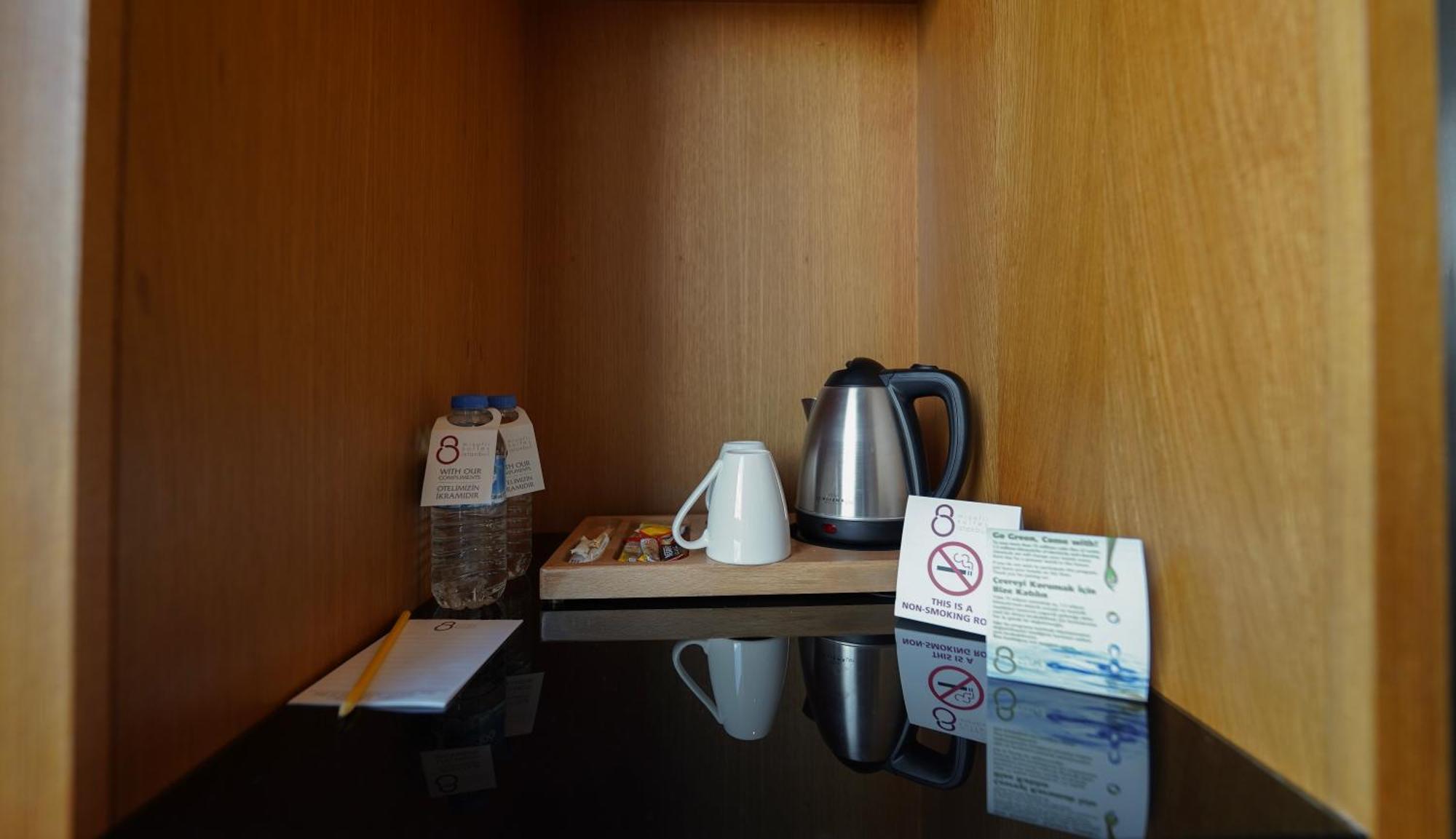 Misafir Suites 8 Istanbul Bagian luar foto