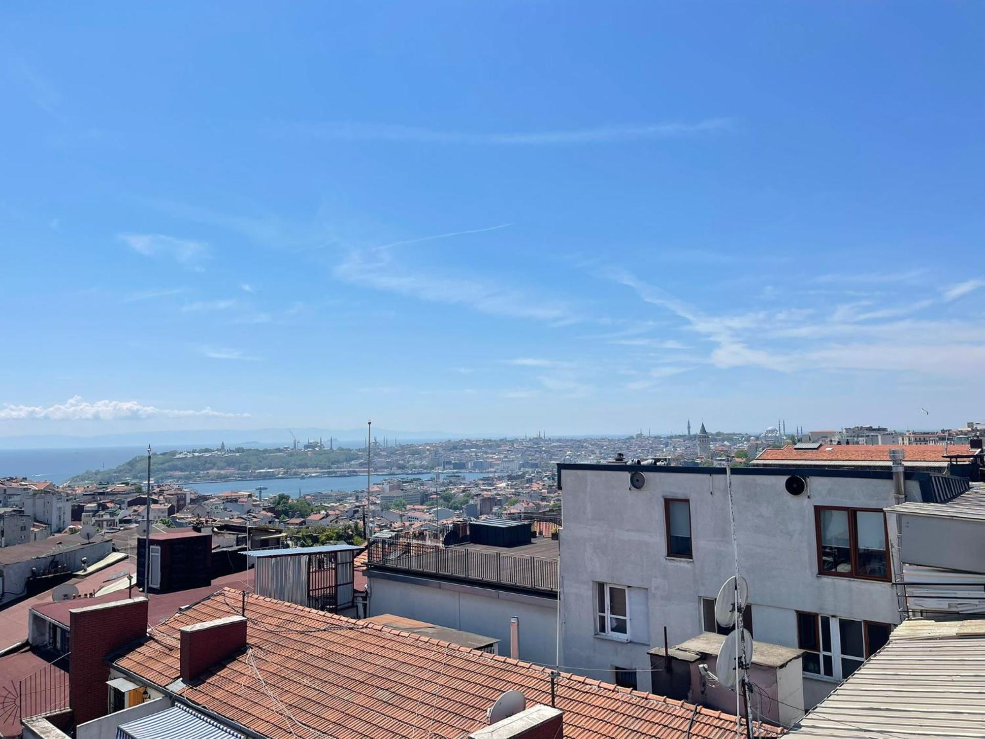 Misafir Suites 8 Istanbul Bagian luar foto